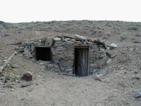 bP1010004  April 2005