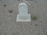 bP1010013  April 2005