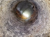 20190810 110120  Shaft going up, directly under Collonade HOtel sidewalk